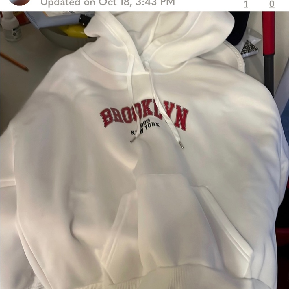BROKKLYN HOODIE